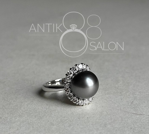 Кольцо Damiani с черным жемчугом и бриллиантами